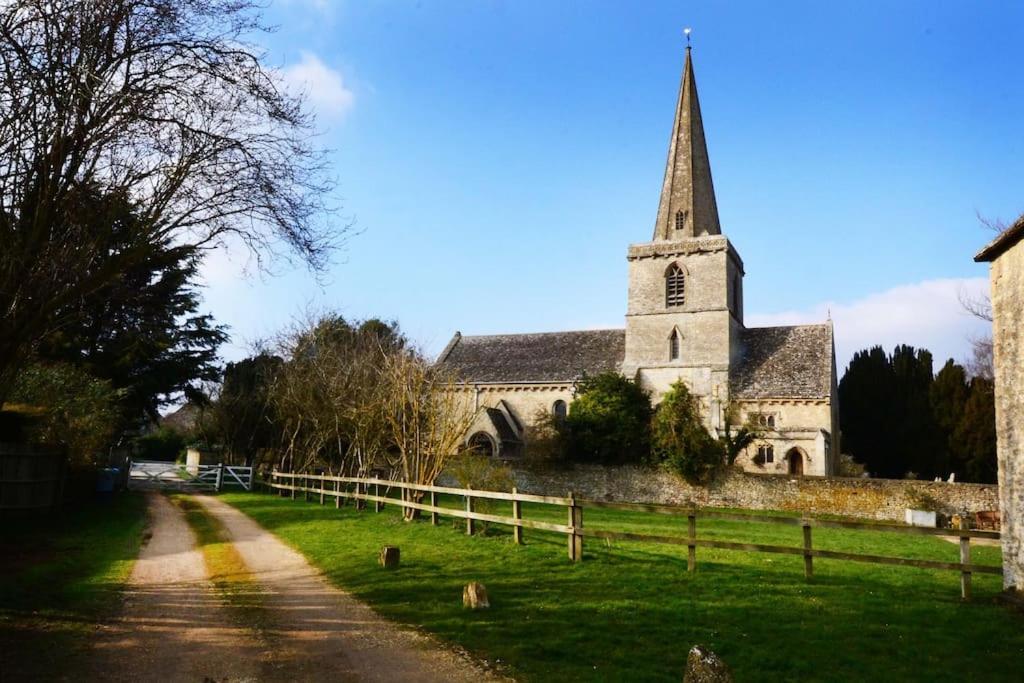 Dove House Cottages - No 1 옥스퍼드 외부 사진